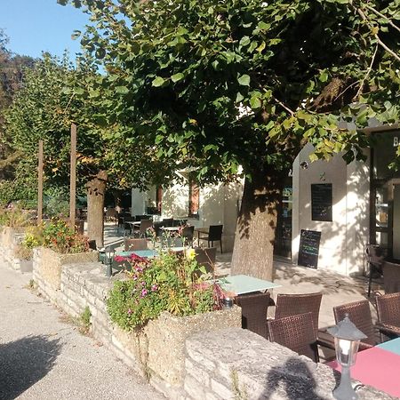 Route 999 Hotel Alzon Exterior photo
