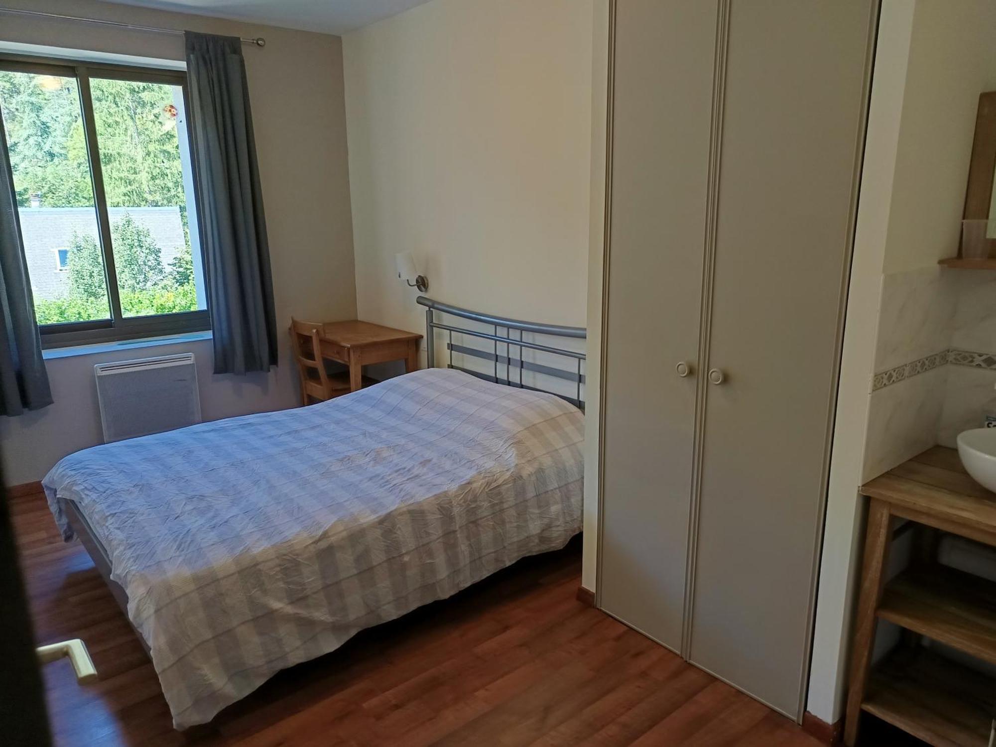 Route 999 Hotel Alzon Exterior photo